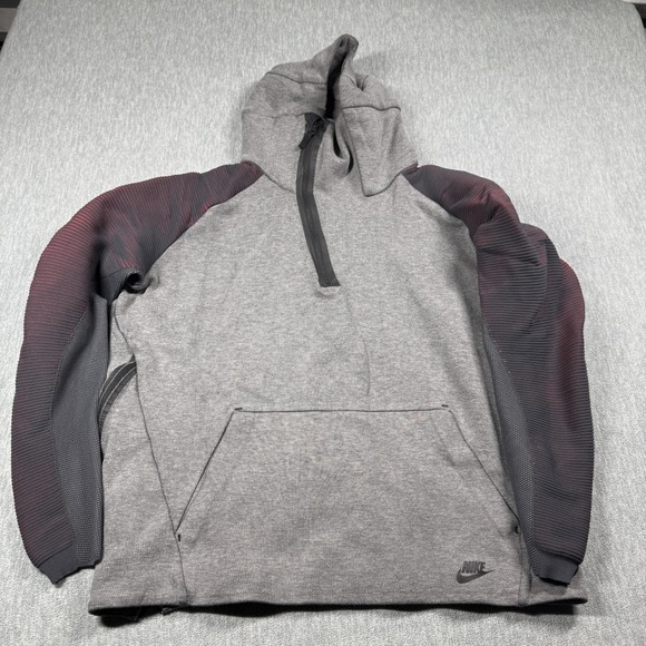 Nike Tops - Nike Tech Fleece Dynamic Reveal Hoodie Women XL Gray Tech Fleece 1/2 Zip Pullove